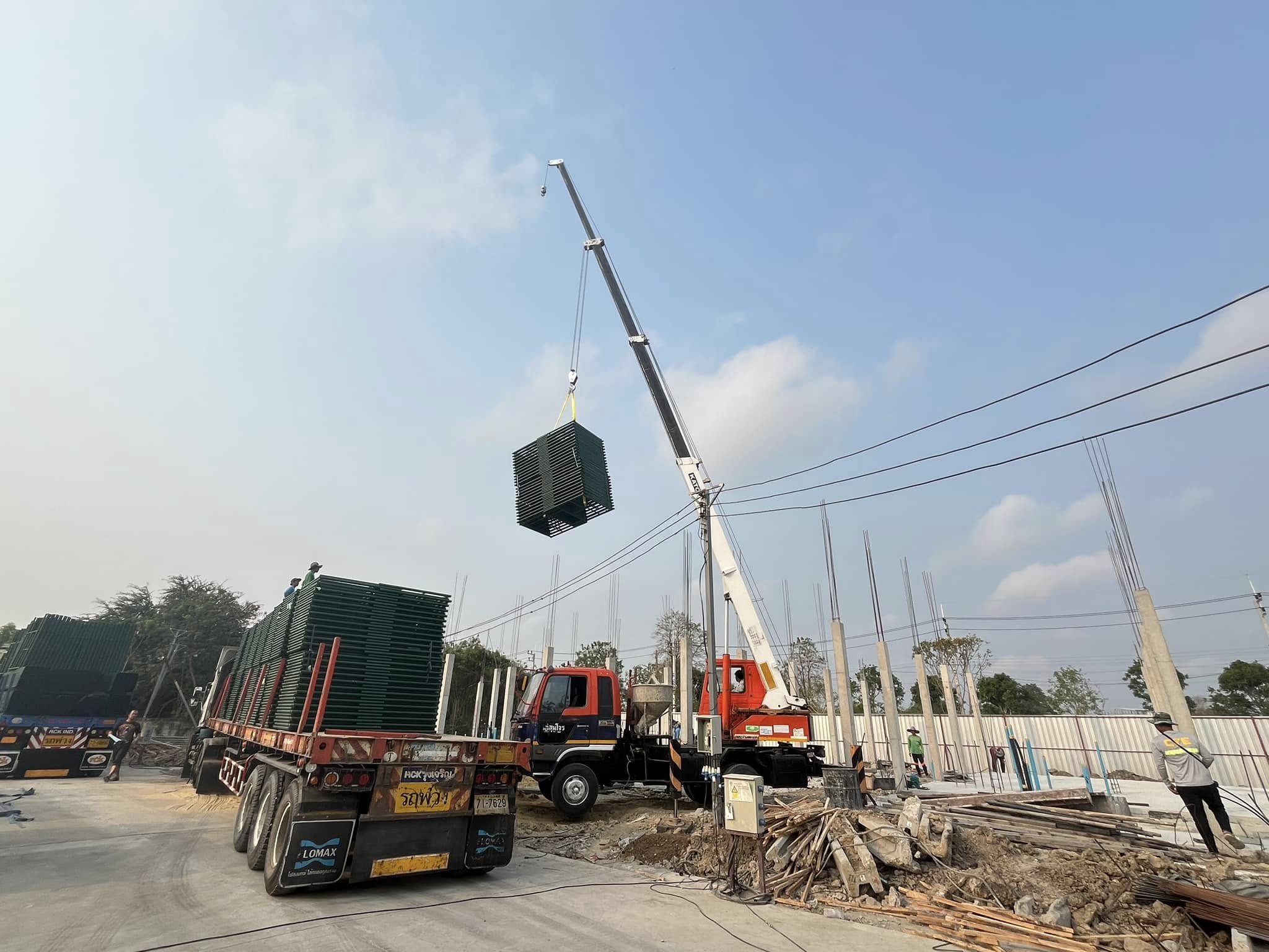 13 - https://เบนซ์รุ่งเรืองเครน.com | บริการเช่าเครน รถบรรทุกติดเครน และรถกระเช้าพร้อมทีมงานมืออาชีพ รถทุกคันมีปจ.2 และใบรับรองความปลอดภัย ให้บริการทั้งรายวันและรายเดือน พร้อมดูแลทุกสถานการณ์