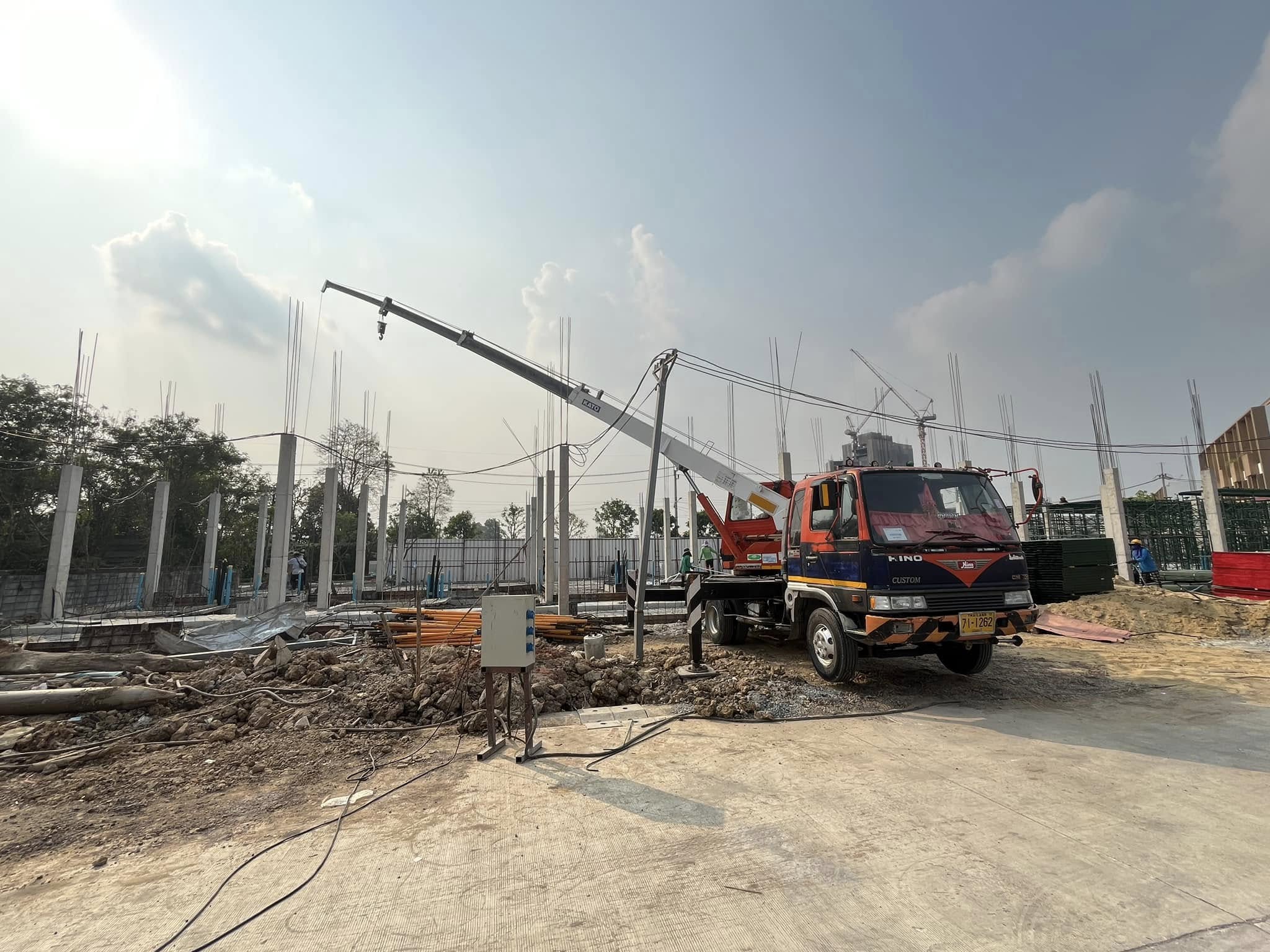 14 - https://เบนซ์รุ่งเรืองเครน.com | บริการเช่าเครน รถบรรทุกติดเครน และรถกระเช้าพร้อมทีมงานมืออาชีพ รถทุกคันมีปจ.2 และใบรับรองความปลอดภัย ให้บริการทั้งรายวันและรายเดือน พร้อมดูแลทุกสถานการณ์