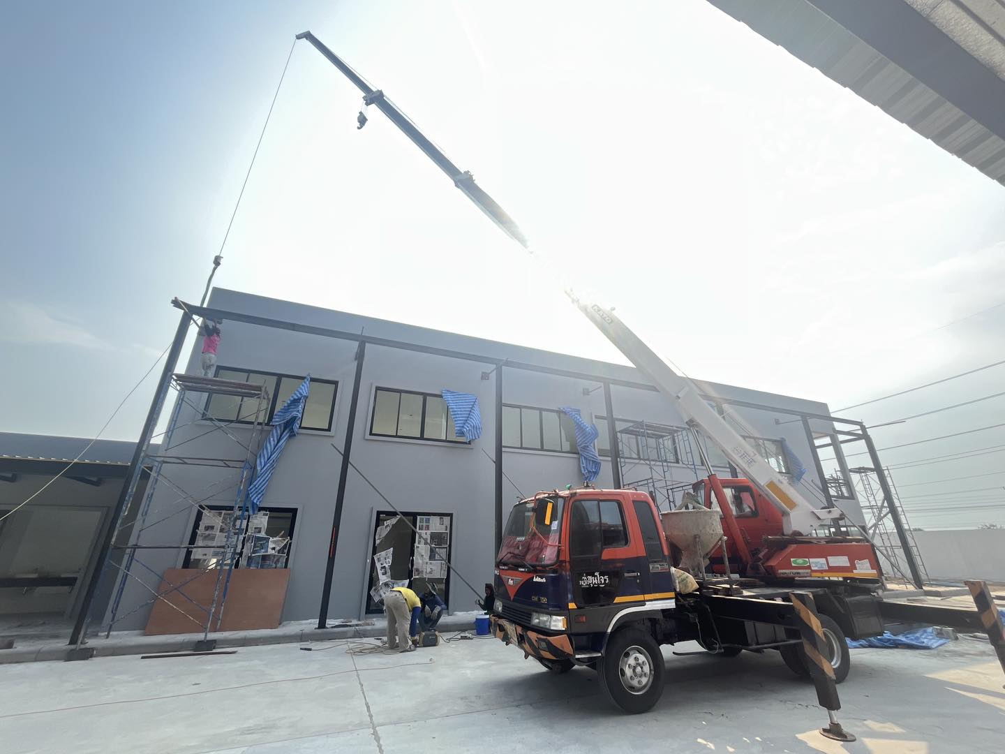 4 - https://เบนซ์รุ่งเรืองเครน.com | บริการเช่าเครน รถบรรทุกติดเครน และรถกระเช้าพร้อมทีมงานมืออาชีพ รถทุกคันมีปจ.2 และใบรับรองความปลอดภัย ให้บริการทั้งรายวันและรายเดือน พร้อมดูแลทุกสถานการณ์